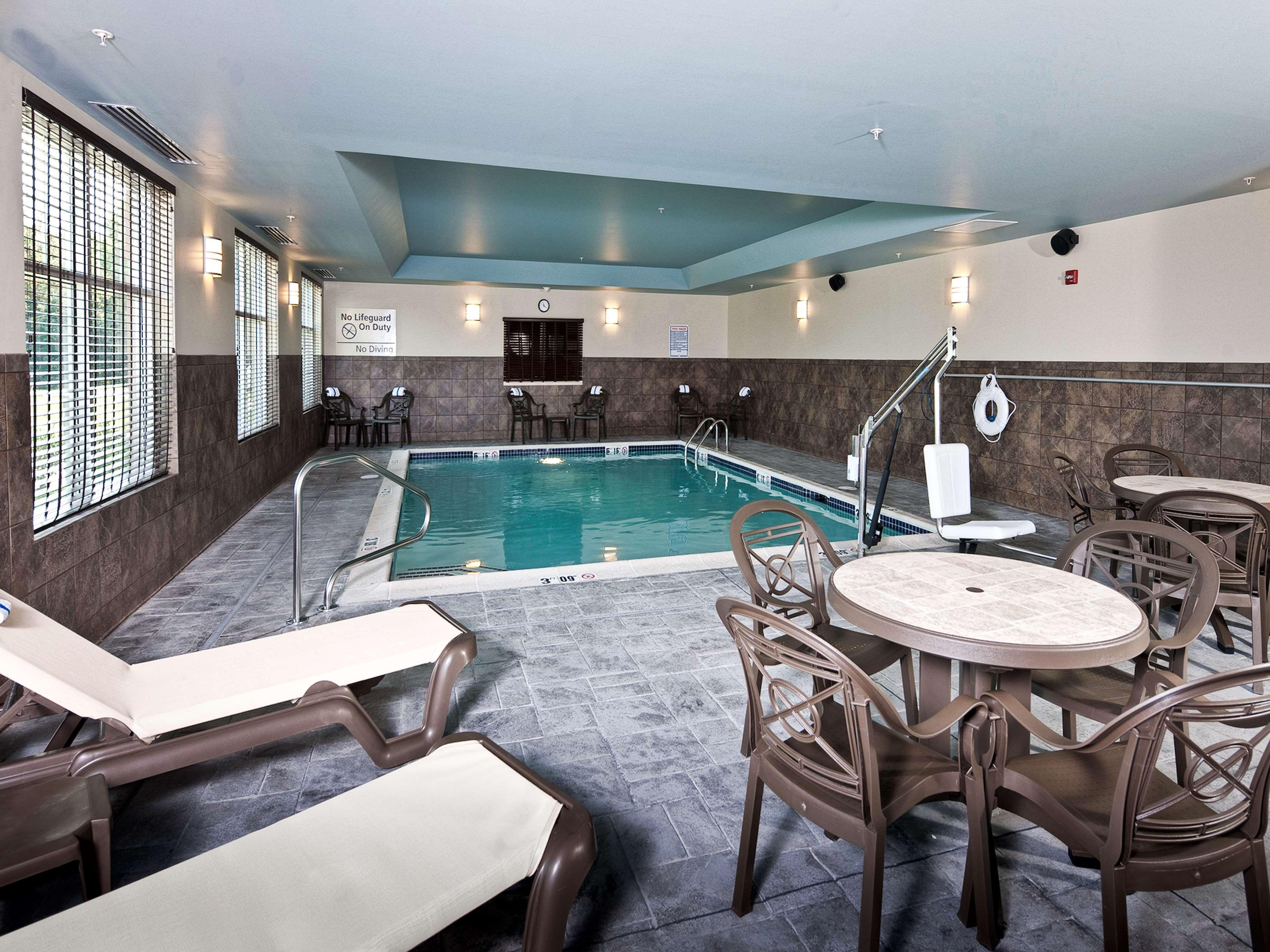 Hampton Inn Аугуста Екстериор снимка