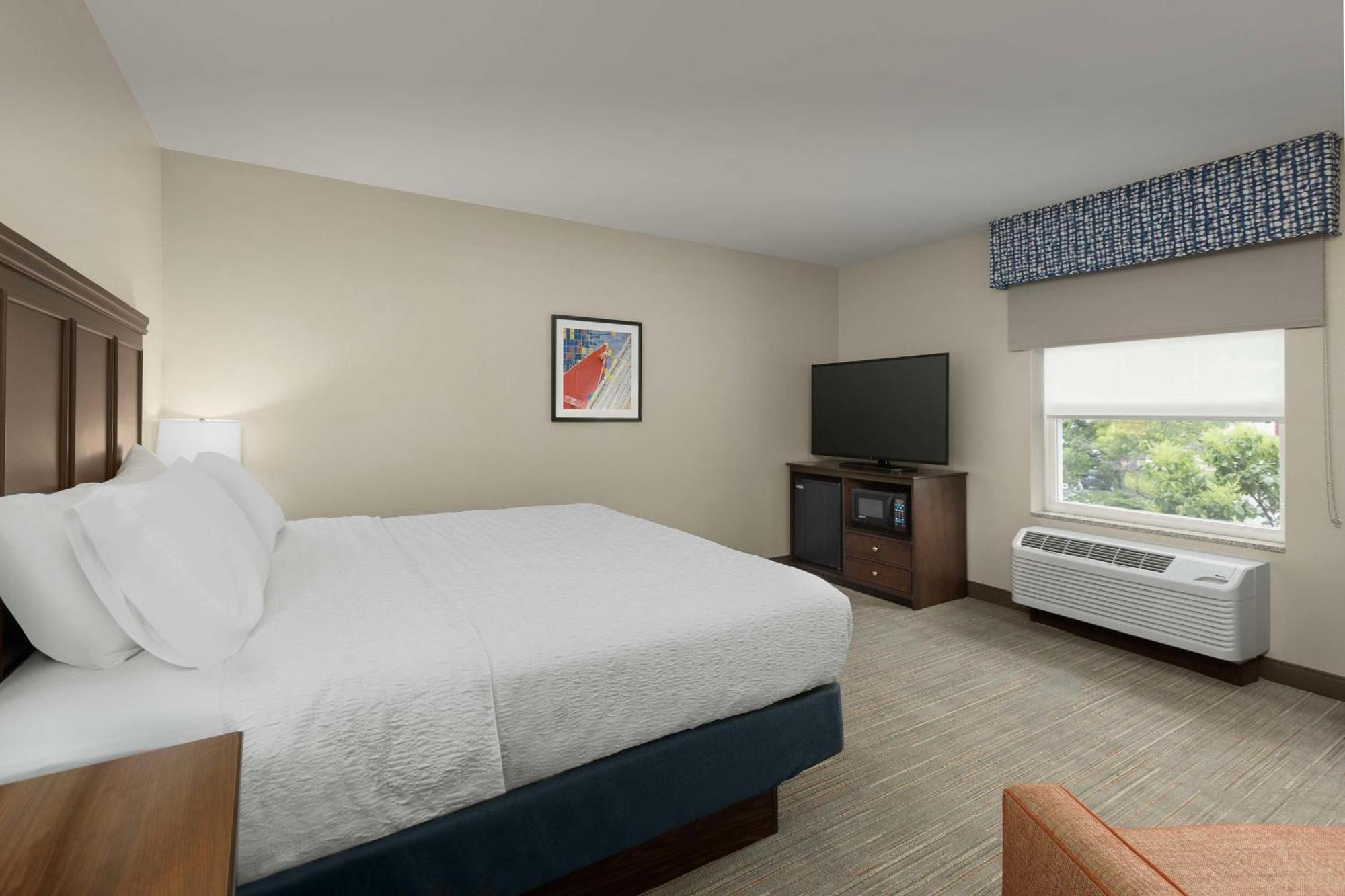 Hampton Inn Аугуста Екстериор снимка