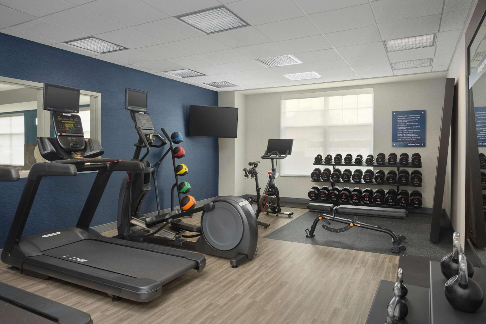 Hampton Inn Аугуста Екстериор снимка