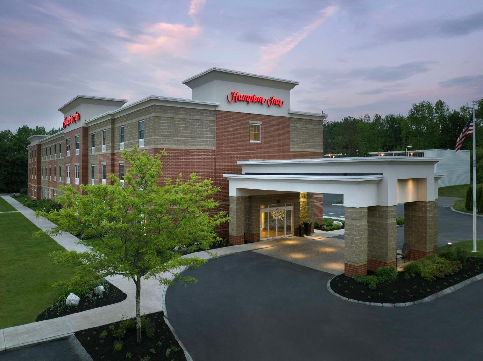 Hampton Inn Аугуста Екстериор снимка